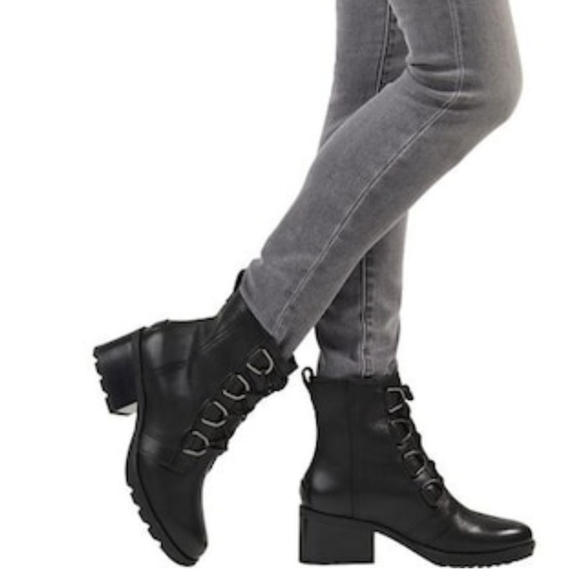 NWT Sorel Cate Lace Up Boots